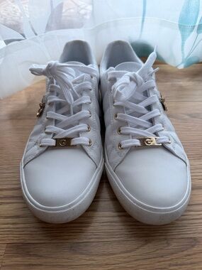 GBG Los Angeles White Sneakers with Gold Hardware | Size 10